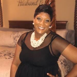 Meet your Posher, Latasha